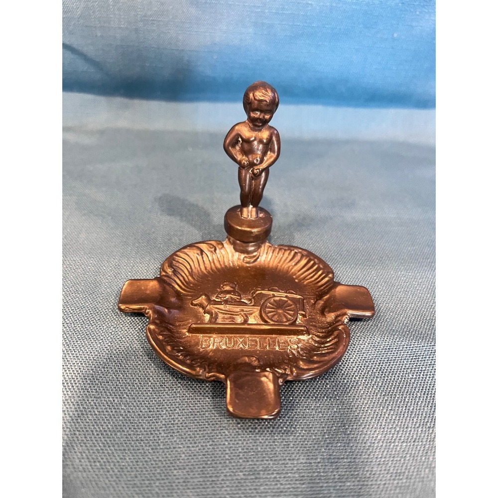 Vintage Brass Manneken Pis Ashtray Bruxelles Belgium Souvenir Dog Cart Relief